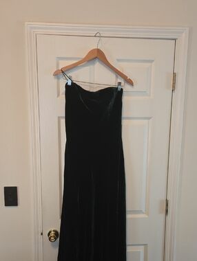 Lauren Ralph Lauren Strapless Velvet Gown in Forest Green